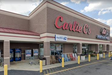 1813 WAYNE MEMORIAL DR, GOLDSBORO, North Carolina 27530, ,For Lease,For Lease,MARKET SQUARE,WAYNE MEMORIAL DR,1165